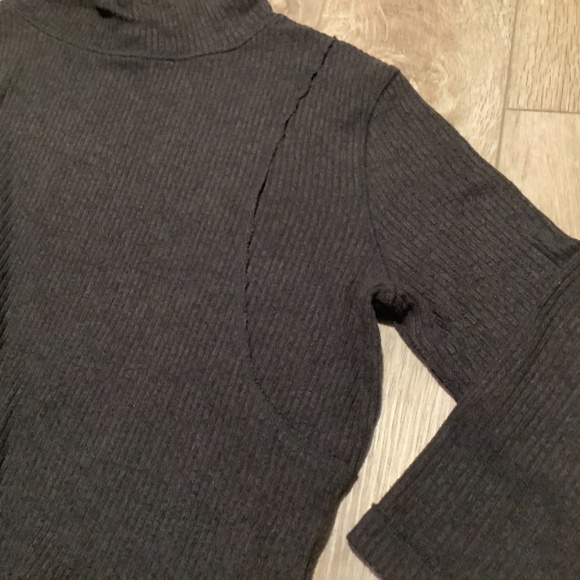 Free People  Ribbed Mock Turtleneck - Picture 6 of 6